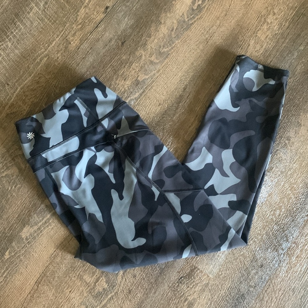 Athleta Black Gray Camo Contender Leggings Women’s Size Large